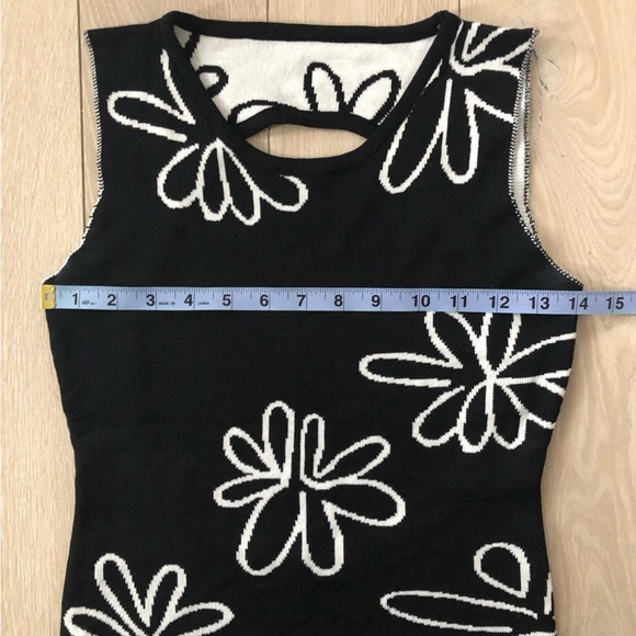 Open Back Floral Knit Slit Dress in Black & White Size S - Picture 4 of 11